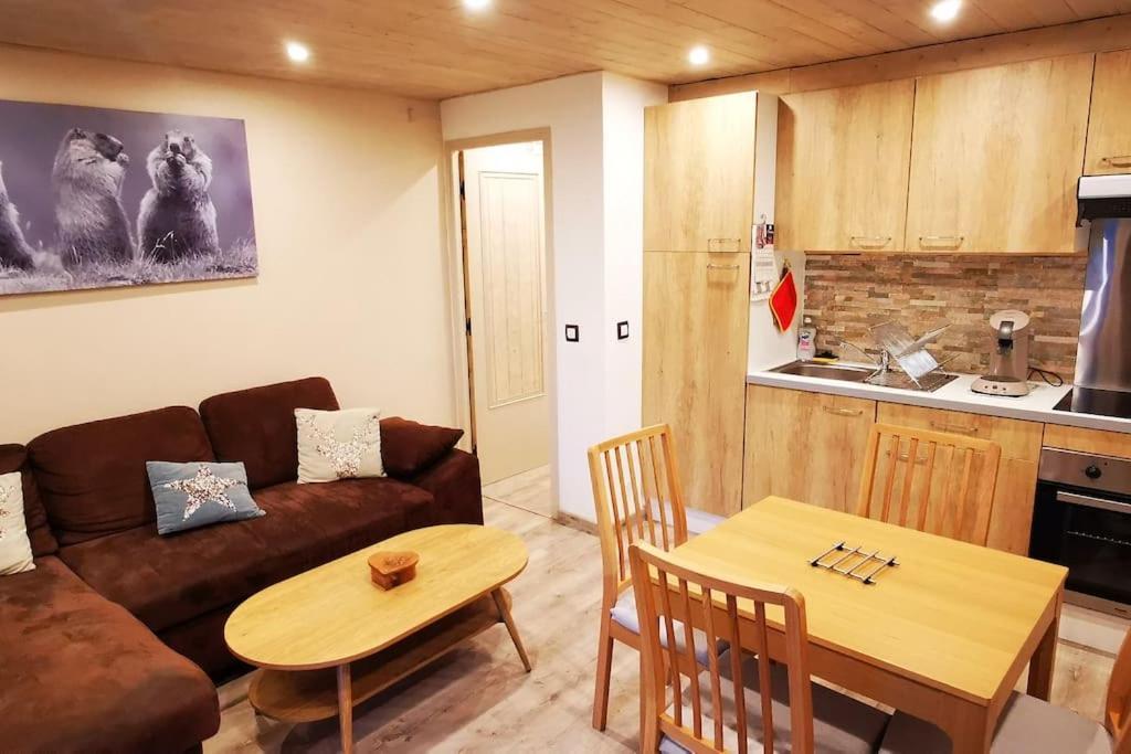 Le Picoulet : Appartement Tout Confort Coeur De Village 라포 외부 사진